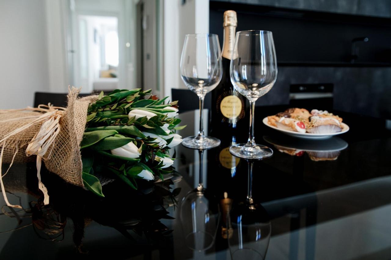 Dome'S Charme - The House Of Travelers Apartment Como Luaran gambar