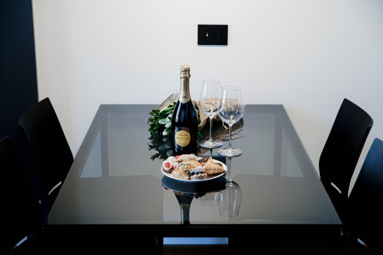 Dome'S Charme - The House Of Travelers Apartment Como Luaran gambar